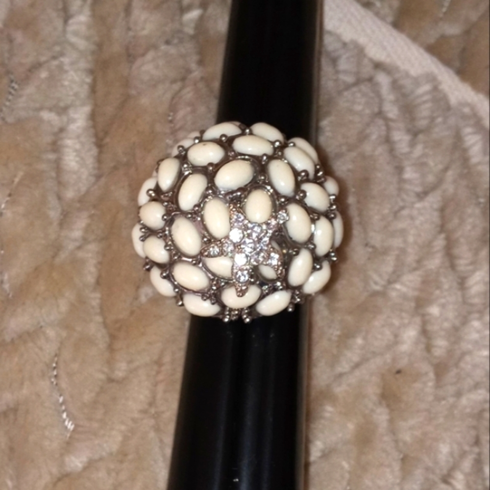 💞SALE!💞Vintage Enamel Rhinestone Metal Stretch Ring with Star. Estate Jewelry.